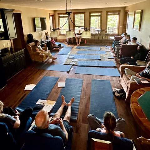 meg_reynolds_retreats_meditation